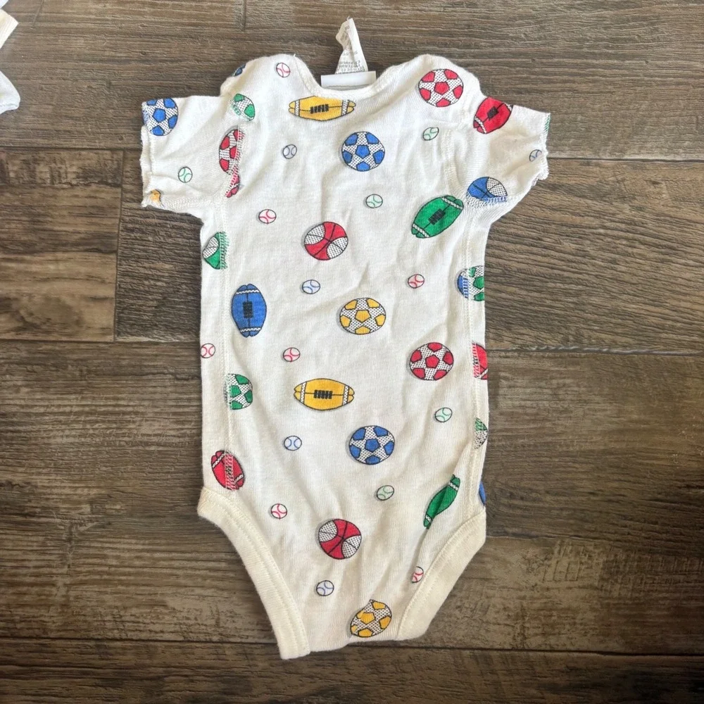Carters Baby Boys Sports Ball Print Bodysuit White Short Sleeve 0-3 Months Vtg